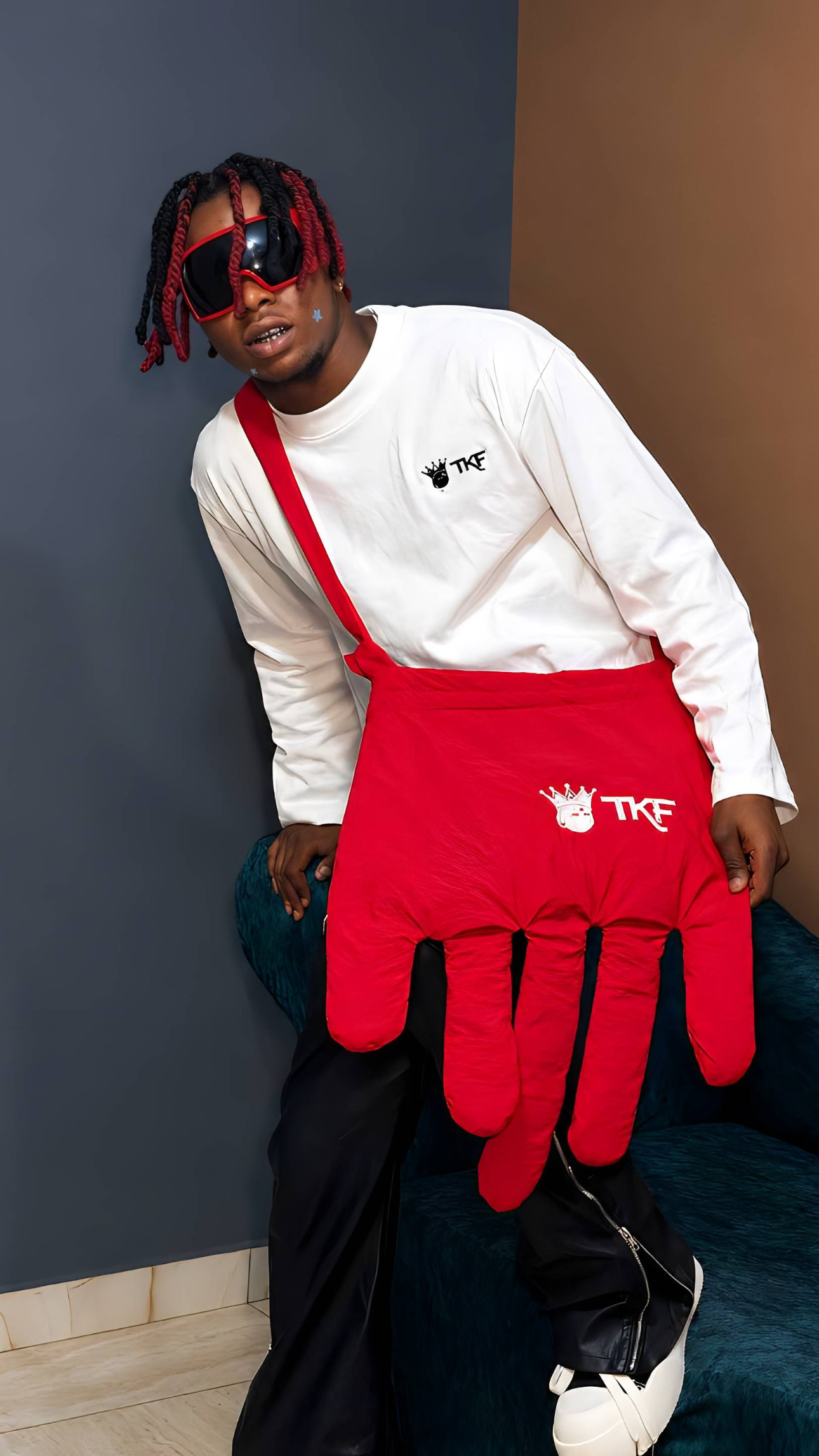 TKF finger crossbody bag 